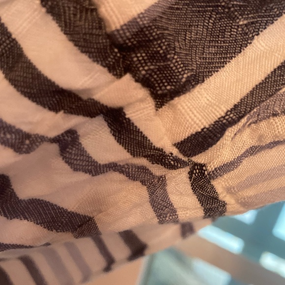 Blouse. 2X Rayon Blue/white striped. Button down, V-Neck with flouncy 3/4 sleeve - Picture 9 of 12